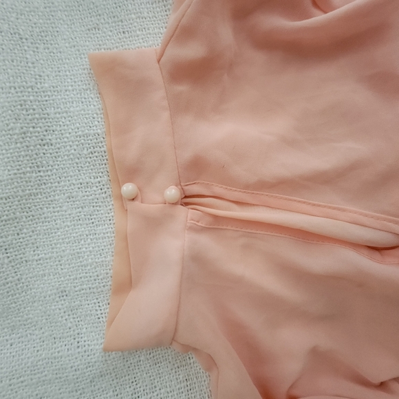 Cute top - Picture 5 of 6